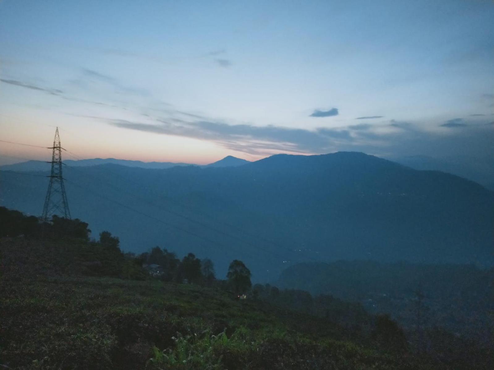 Swabhumi Homestay Kurseong Exteriör bild